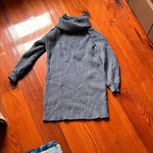 Cozy Ribbed Turtleneck Sweater - Gray